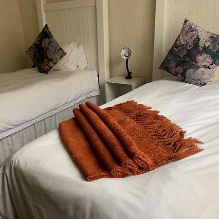 77 On Sissons Apartman Umtata Kültér fotó